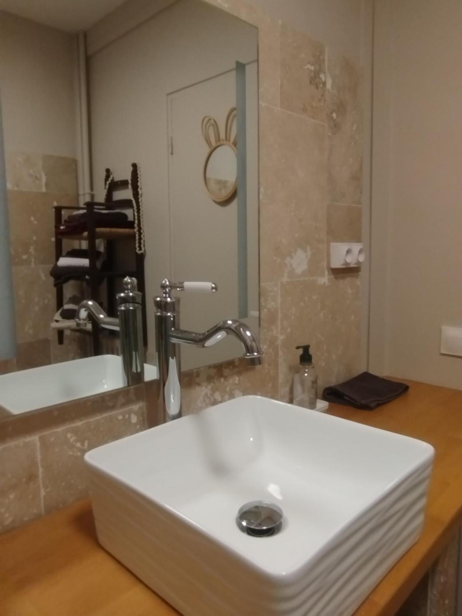 Appartement Fritz Proche Gare Sncf De Tours, Bus Et Taxi エクステリア 写真